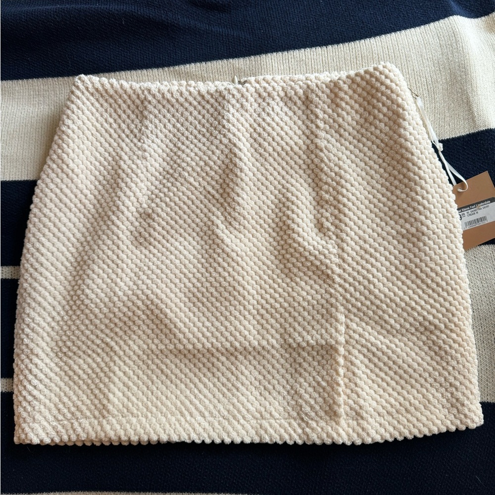 Bailey Rose W. Sarafina Skirt Cream size M